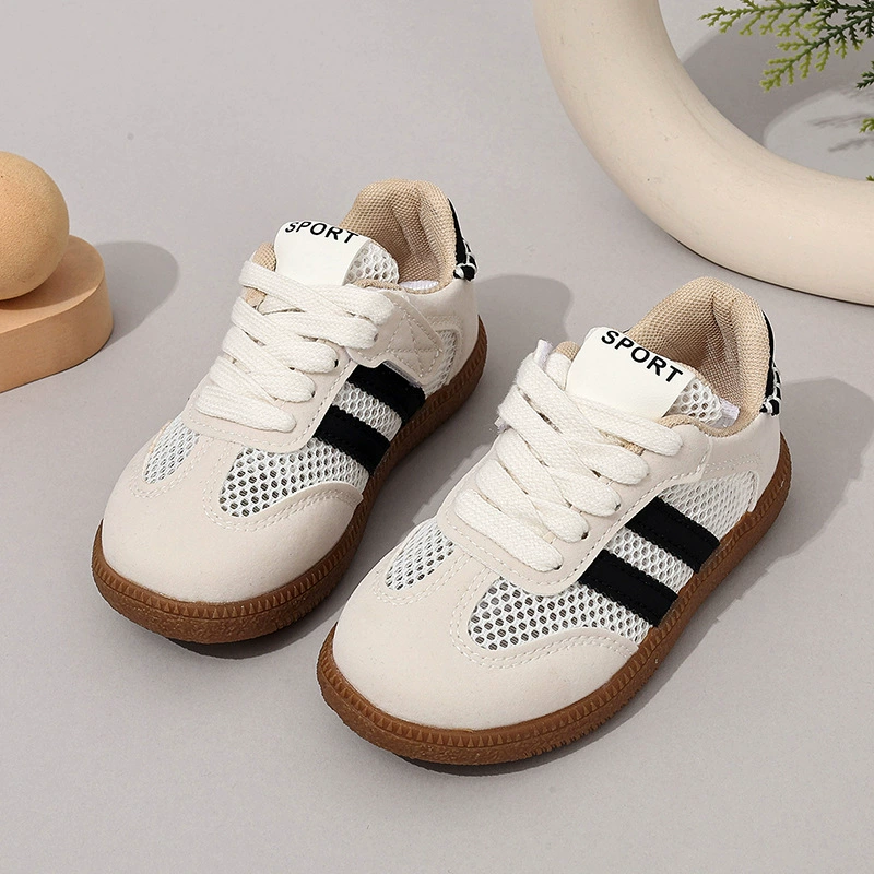 Детская спортивная обувь 2025, весенне-летняя новая стильная дышащая детская обувь с одинарной сеткой для девочек, летние туфли с мягкой подошвой для мальчиков, сетчатые туфли Forrest Gump
