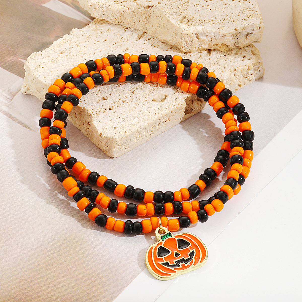 Beliebtes Halloween-Armband aus Polymer-Ton, Totenkopf-Kürbis-Perlenarmband, Damen-Kettenarmband, Urlaubsschmuck_voghion.com