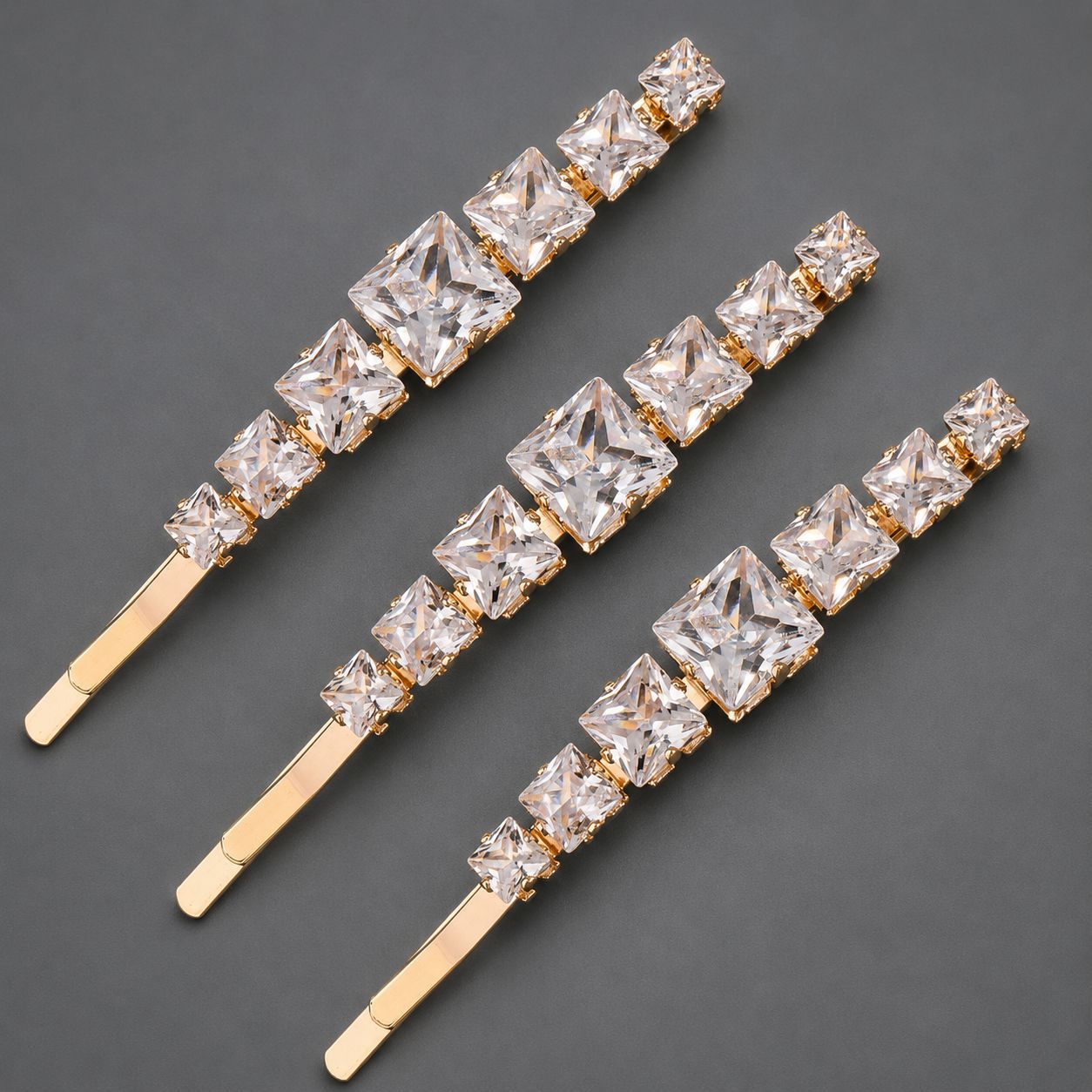 Horquilla de zirconio de lujo ligero europeo y americano con incrustaciones de diamantes, pinza de pelo de alta gama para mujer, suministro mayorista transfronterizo directo de fábrica.