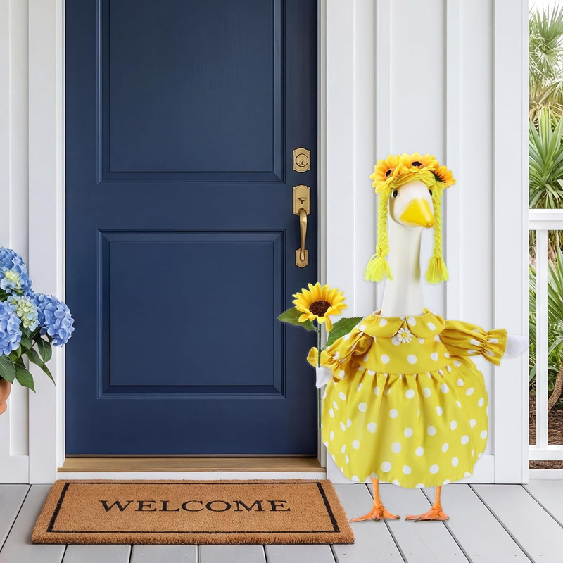 Summer Porch Goose, Polka Dot Sunflower-Shaped Costume, for Yard, Terrace Parties, and Garden Decoration Summer Porch Goose, Polka Dot Sunflower-Shaped Costume, for Yard, Terrace Parties, and Garden Decoration