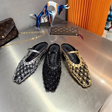 �W��վGŮЬ26���ĕr�о���������Ƥ���^һ�֎��е͸����^�W��Ь