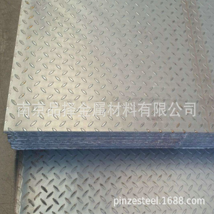 供应梅钢花纹板Q235 批发零售南京镀锌花纹板批发市场 宝钢花纹板