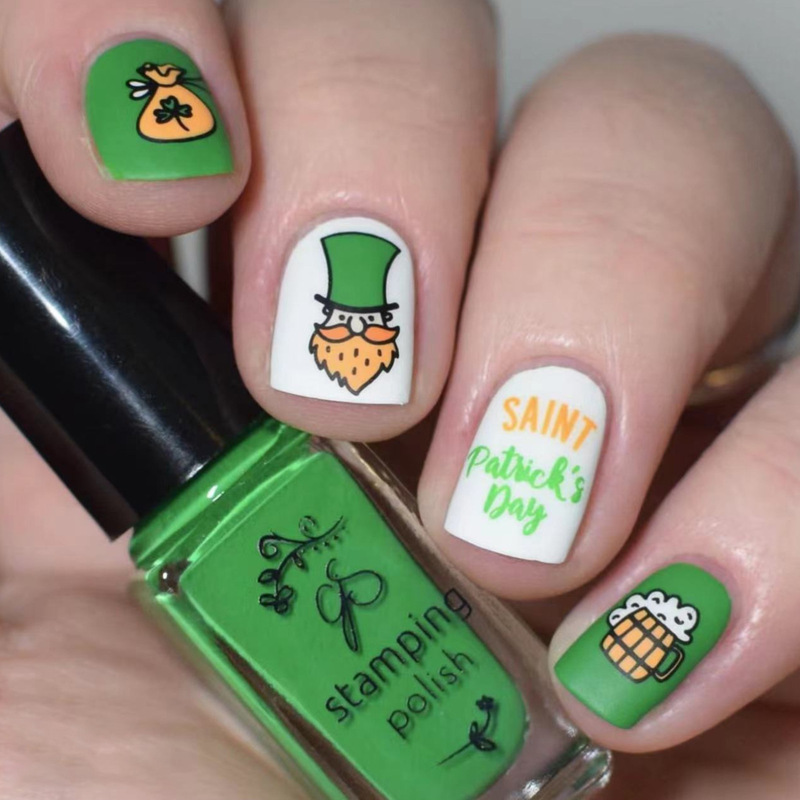 St Patrick's Day green frosted short square wear nail a piece lucky grass portrait beer design fake nails