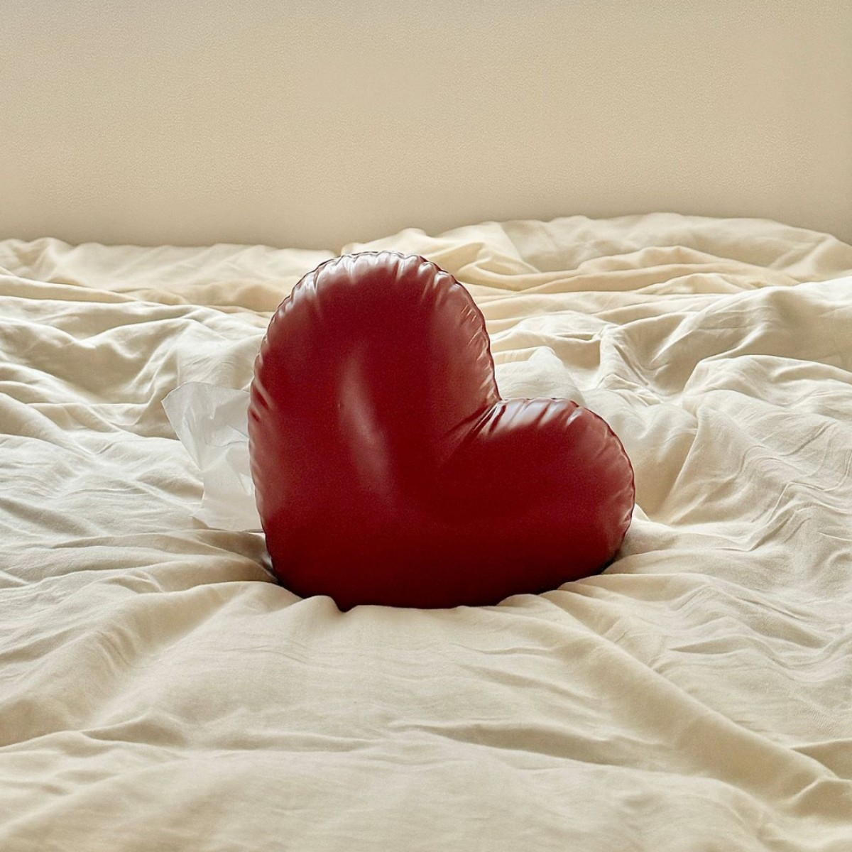 新しいラブティッシュボックス特殊形状イン～リビングルームのコーヒーテーブルデスクトップバレンタインデー、中国のバレンタインデー、結婚式のティッシュボックス