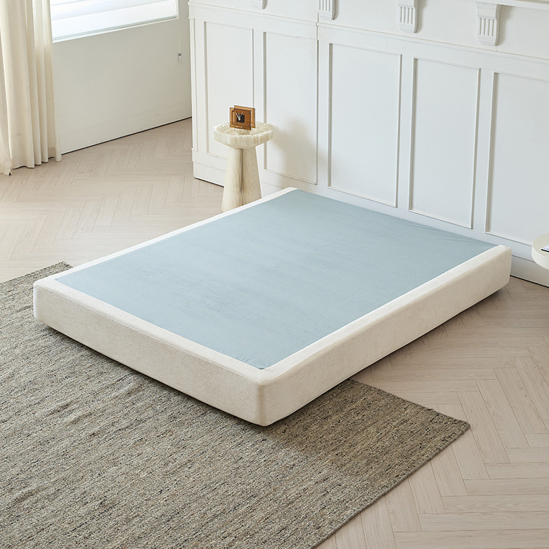 Cama plegable de tela en el extranjero pequeña casa de comercio exterior cama compresible de paquete blando de un solo apartamento cama de ensamblaje metal