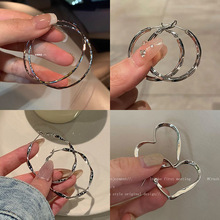 �߼��ЈAȦ���hŮ���ٴ��|�й�����ٶ�Ȧ���С���OӋ�ж�ᔎ׺�