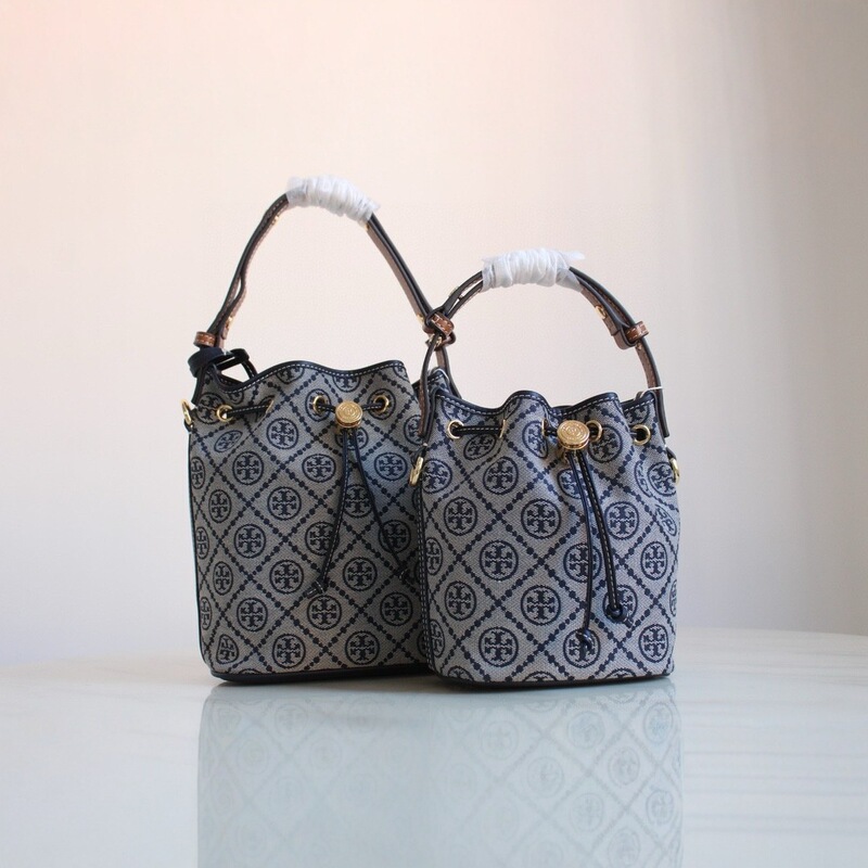 2025Tb Factory Wholesale Cowhide Monogram Drawstring Bucket Shoulder Crossbody Foreign Trade Cross-Border Women's Bag Bucket Style Versatile 2025Tb Factory Wholesale Cowhide Monogram Drawstring Bucket Shoulder Crossbody Foreign Trade Cross-Border Women's Bag Bucket Style Versatile