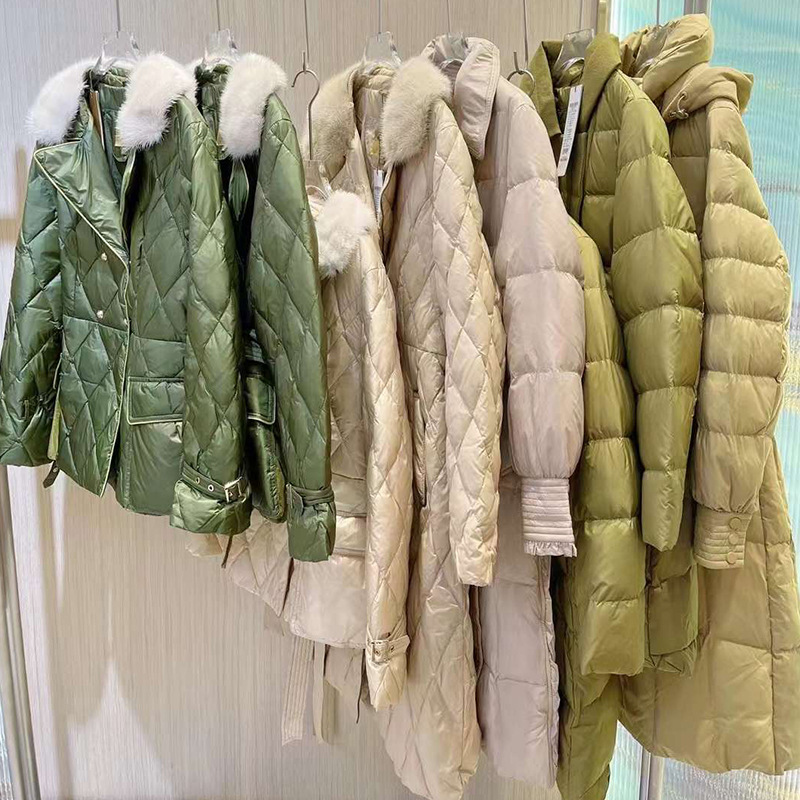 恺诗依2024冬款加厚立领鹅绒羽绒服中长款衔缝面包服走份库存批发