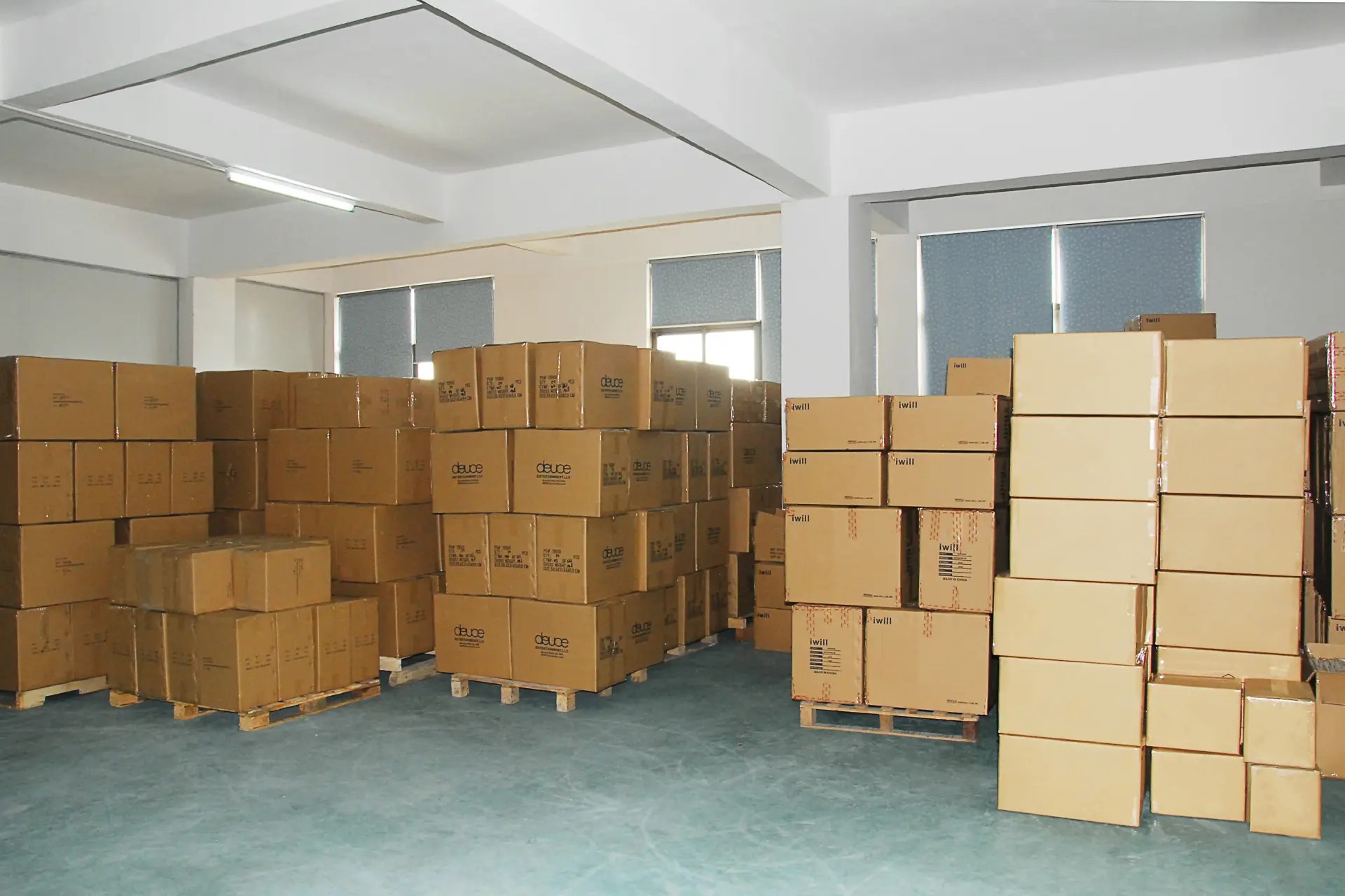 O1CN01D2iVqz1KExWnCgU1M_!!2212853131133-0-cib.jpg?__r__=1664878149880