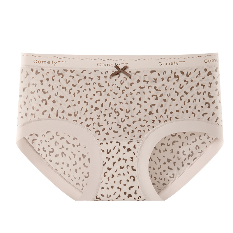 Hilo de seda de hielo malla transpirable pequeño estampado de leopardo niña de verano entrepierna larga entrepierna antibacteriana entrepierna de seda de morera calzoncillos de seda de hielo para mujer