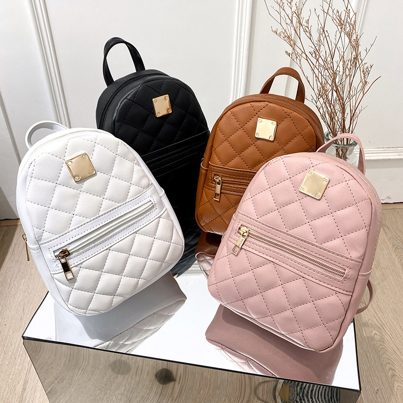 2024 bordado mochila damas bolsas de nicho diseño rombo mochila de hombro mochila al por mayor