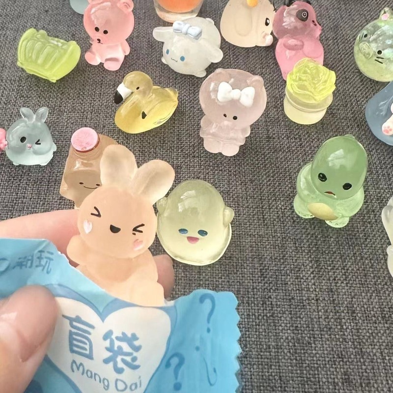 暗闇で光るブラインドバッグ、小動物、かわいいミニオーナメント、光るシミュレーション動物樹脂ギフト、立体ブラインドバッグ|undefined