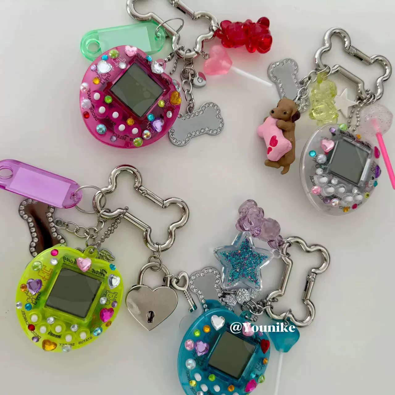 Small design retro game console, equipment bag, pendant, windmill toy, keychain for beloved, with gem
