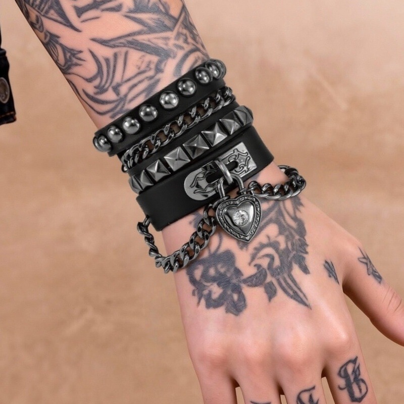 European and American Cross-Border Punk Heart-Shaped Chain Multi-Layer Bracelet Combination with Rivets, Gothic Style Trendy Leather Bracelet Manufacturer European and American Cross-Border Punk Heart-Shaped Chain Multi-Layer Bracelet Combination with Rivets, Gothic Style Trendy Leather Bracelet Manufacturer