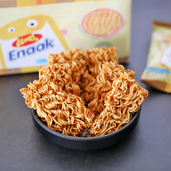 GEMEZ Indonesian Import enaak Chicken Noodles, Crispy Dry Eating Instant Noodles, Full Cart Snack for Craving, Popular Online Leisure Snack