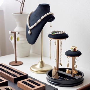Black High-end Jewelry Necklace Display Rack Model Flannel Vertical Jewelry Rack Shop Counter Display Jewelry Props