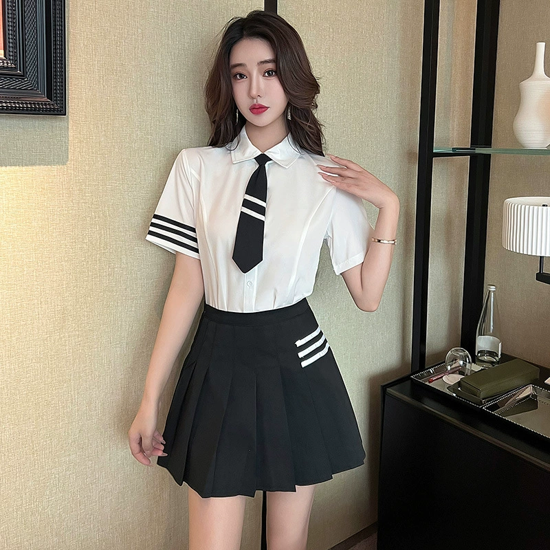 Летний салон красоты Рабочая одежда женщина-косметолог