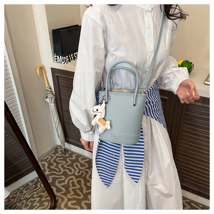 Versatile Soft Leather Bucket Bag Shoulder Crossbody Handbag_voghion.com
