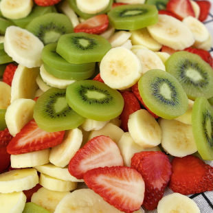 Simulation strawberry slice PVC material fake fruit decoration picture fruit props high simulation fruit slice model imitation