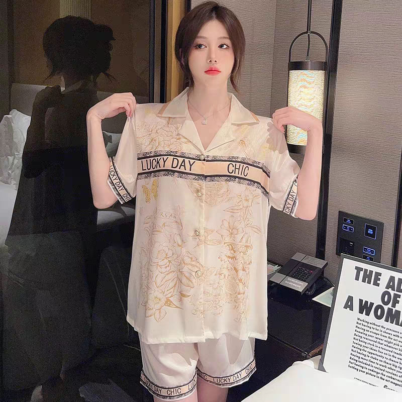 夏クールアイスシルクパジャマ女性のための中国風のかわいい薄いシャツ半袖ショーツホームウェア 2 点セット|undefined