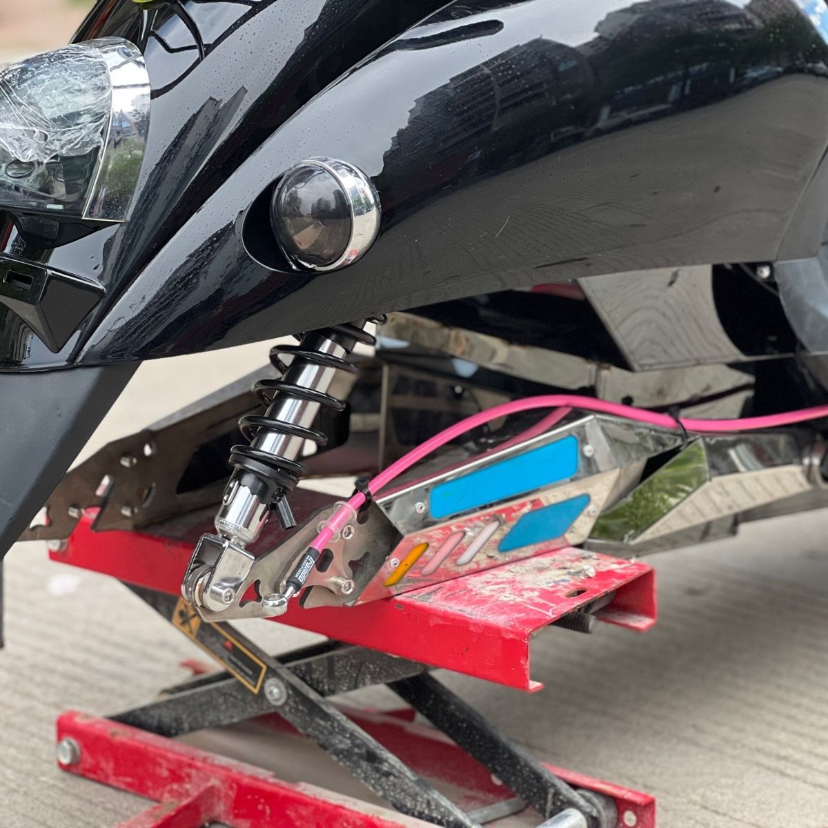 Source factory goods electric motorcycle electric car turtle king turtle five stainless steel no three integrated sealed warehouse frame group good delivery