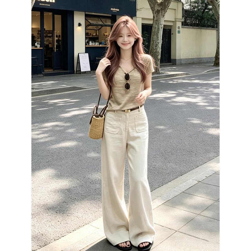 Affordable Korean-Style Mature Fashion Linen Short-Sleeve Collared Top with a Loose Design and Wide-Leg Jeans Set