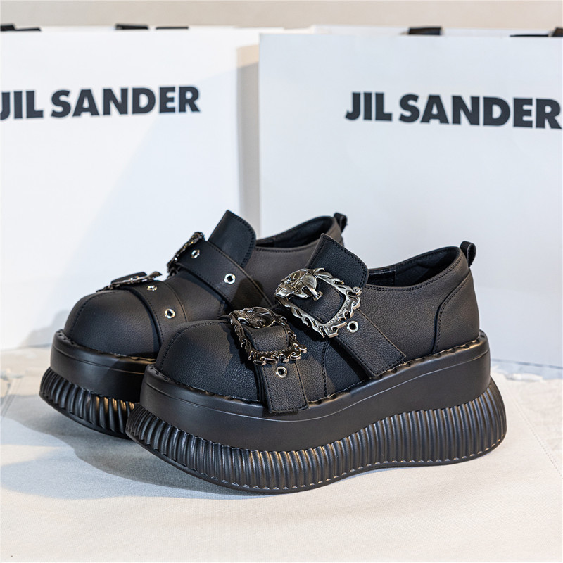 2025 nueva marca de moda caliente con base gruesa cabeza redonda dulce y cool zapatos de mujer punk muffin zapatos deportivos japoneses casuales