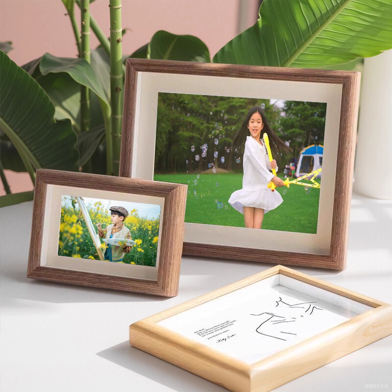 Empty Photo Frame with Glass, Used to Print and Frame Photos, Creating a High-End Feel. 6inch 7inch Printing and Framing Service