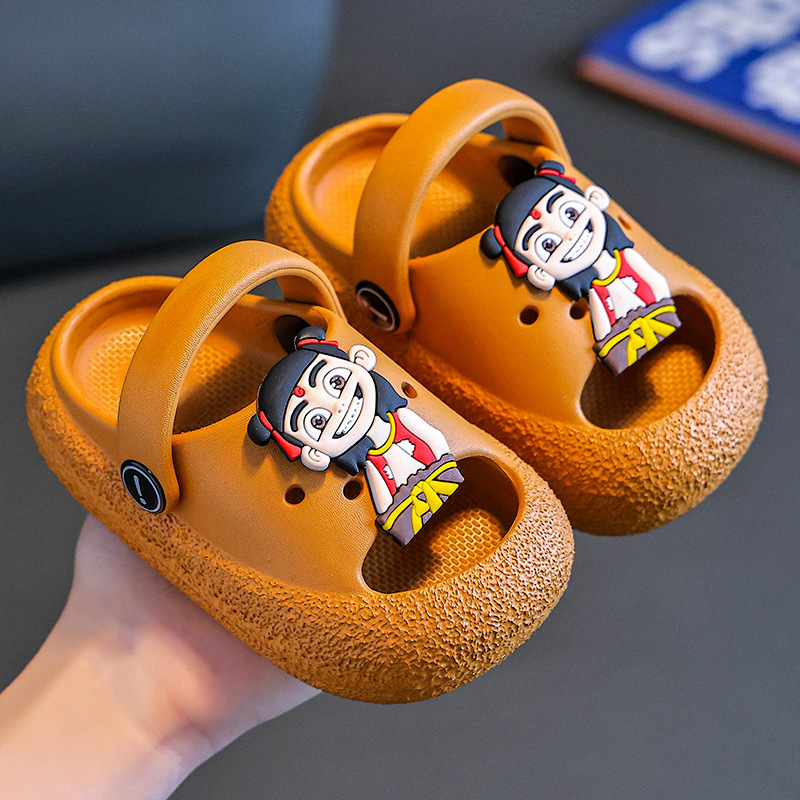 Nezha Dongdong zapatos 1 año 3 interior impermeable contra colisiones zapatillas para niños de verano niños niñas bebés