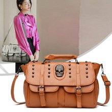 欧美复古铆钉骷髅包2024春季个性女包斜跨手提包单肩包休闲包批发