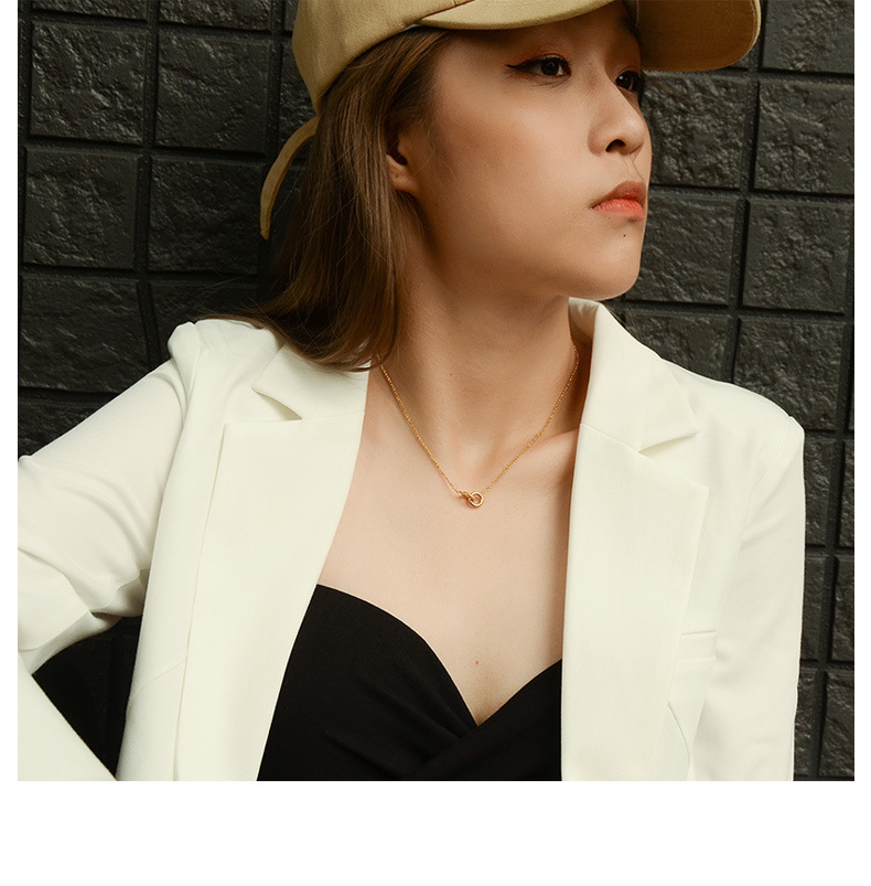 Fashion Simple Circle Pendant Necklace Female Titanium Steel Plated 18K