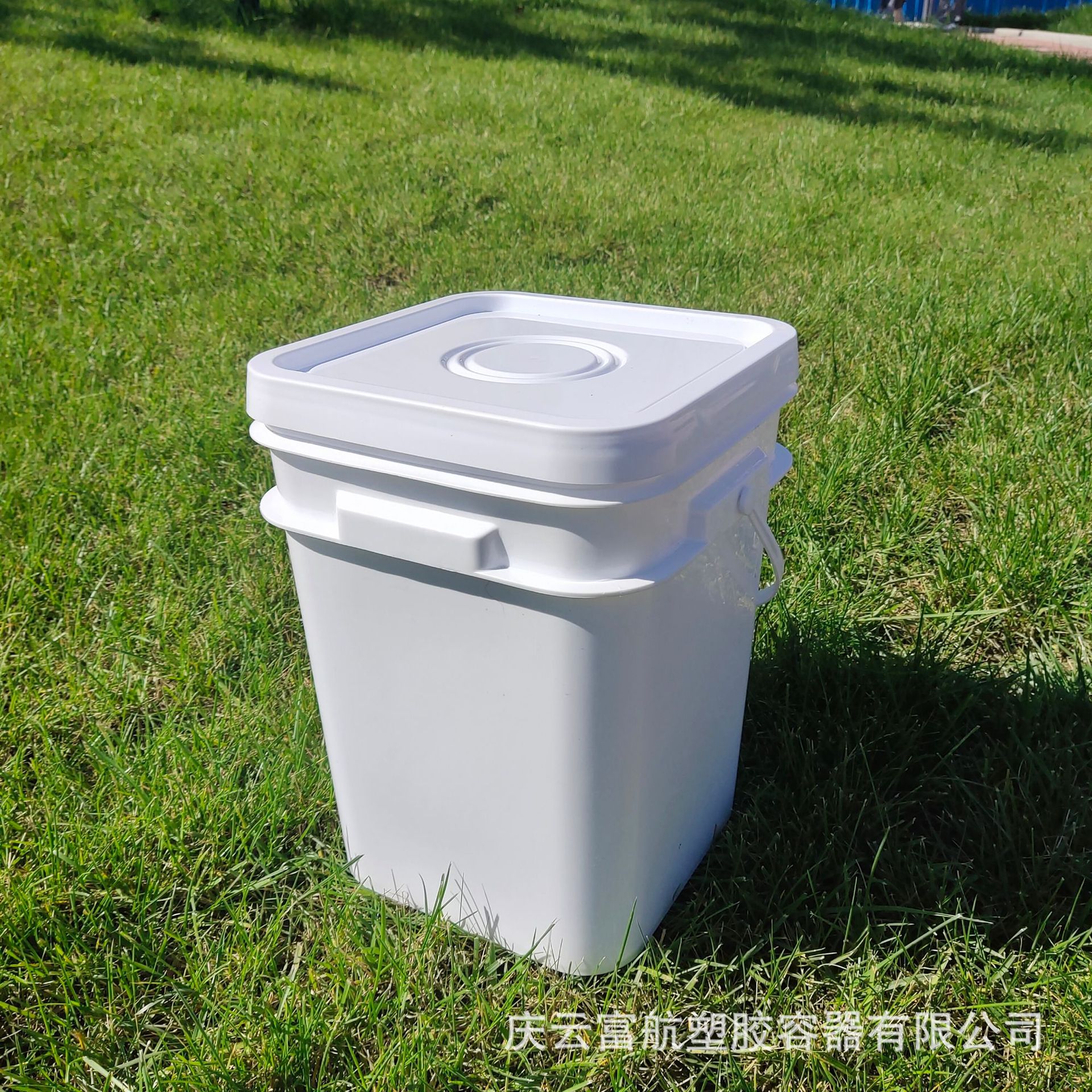 20L农药化肥包装桶 20升兽药桶 20公斤狗粮猫粮方桶 方形塑料罐