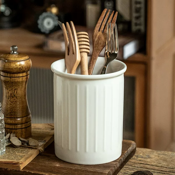 2026 New Model Simple Embossed White Chopstick Holder Large Ceramic Kitchen Knife, Fork, and Spoon Storage Jar Decoration Cross-Border Export