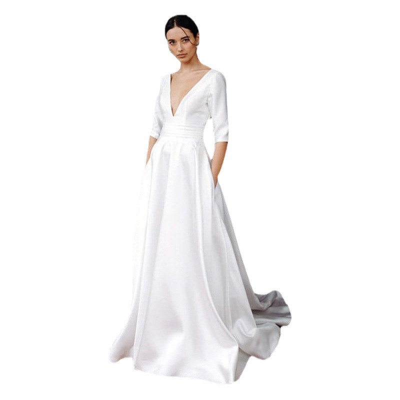 One-Shoulder Satin Simple Hepburn-Style Short Wedding Dress for Petite Women, New Summer 2026 Model for Travel Photography and Outings