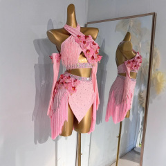 ラテンダンスの服の女性の新型ラテンダンスのスカートのフリンジの花は首の上着の半身のスカートのスーツのダンスの服のピンクを掛けます。