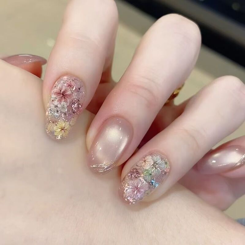 Fashionable Design Cat Eye Dried Flower Nail Art, Hand-Painted Three-Dimensional Flowers, Fresh and Brightening Nail Art Finished Nail Stickers