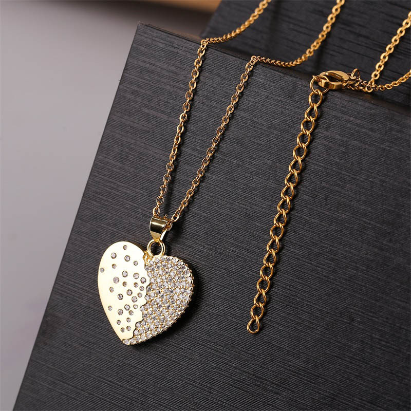 Creative Simple Copper Inlaid Zirconium Heart Necklace display picture 3