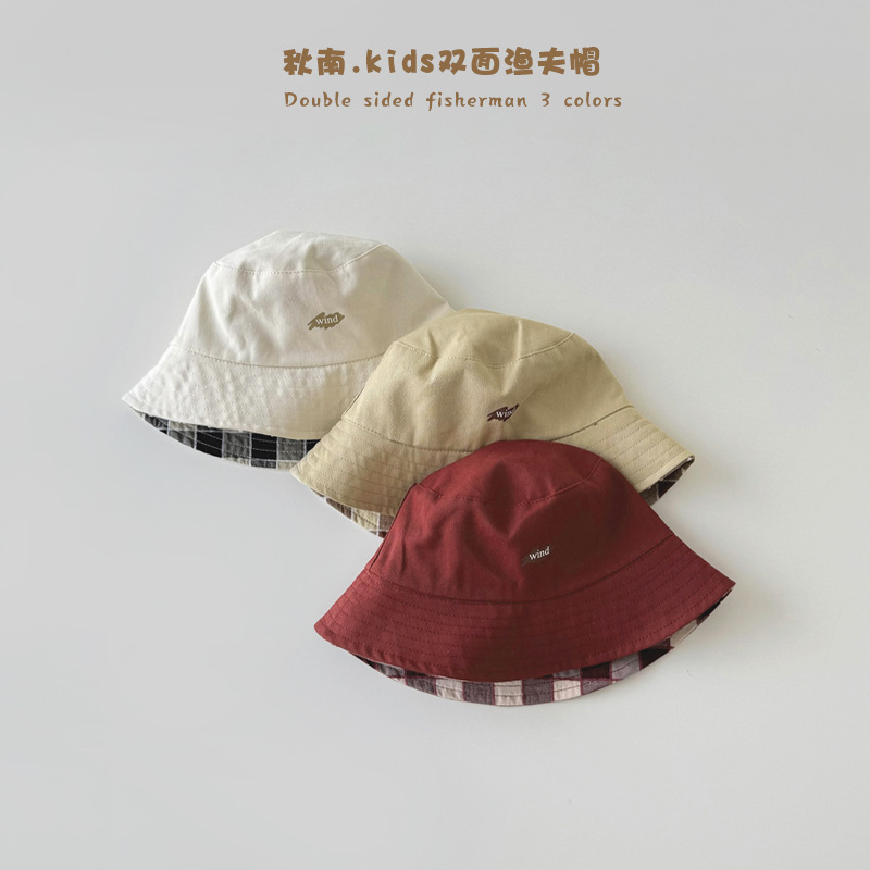 Children's demi-season hat
