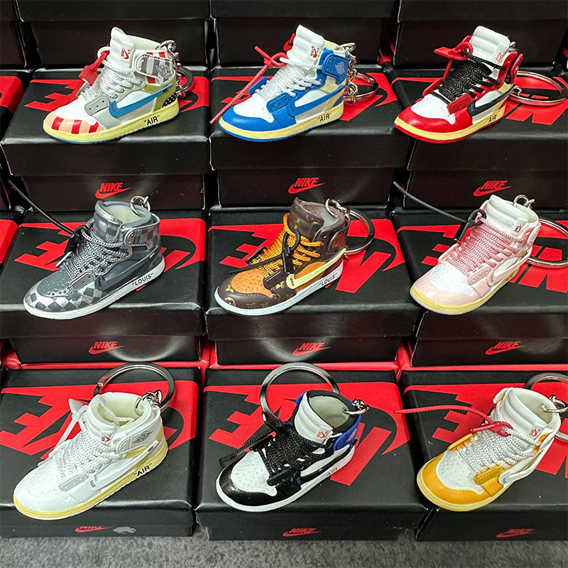 AJ three-dimensional basketball shoes keychain 3d shoe model couple bag pendant accessories car key hanging ornaments wholesale