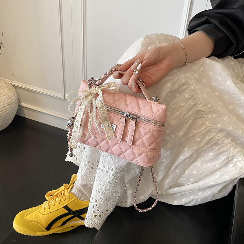 Bolso de caja de fragancia pequeña de alta gama para mujer 2025 nuevo bolso de hombro de cadena de diamantes de venta caliente bolso cuadrado pequeño de todo fósforo de moda