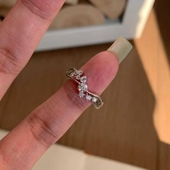 新款繁花闪钻戒指女简约百搭可调节指环轻奢小众高级感送女友礼物