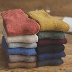 Socks for women in autumn and winter, Korean style mid-tube thickened plus velvet warm towel terry socks, winter women's postpartum sleep socks