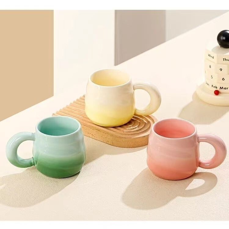 ネット赤朝食コーヒーマグカップグラデーション螺旋顔値かわいい牛乳カップ学生カップル陶磁器カップ|undefined
