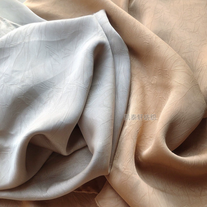 Новый китайский стиль, имитация ацетата, двусторонний атлас, четырехсторонняя ручная работа, высокая плотность, более изысканный новый материал юбки в китайском стиле.