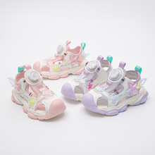 女童鞋子儿童纽扣运动凉鞋2026新款夏季夏款溯溪透气女孩包头薄款