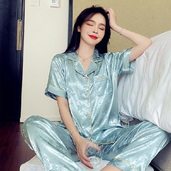 22024 # 파란색과 흰색 도자기