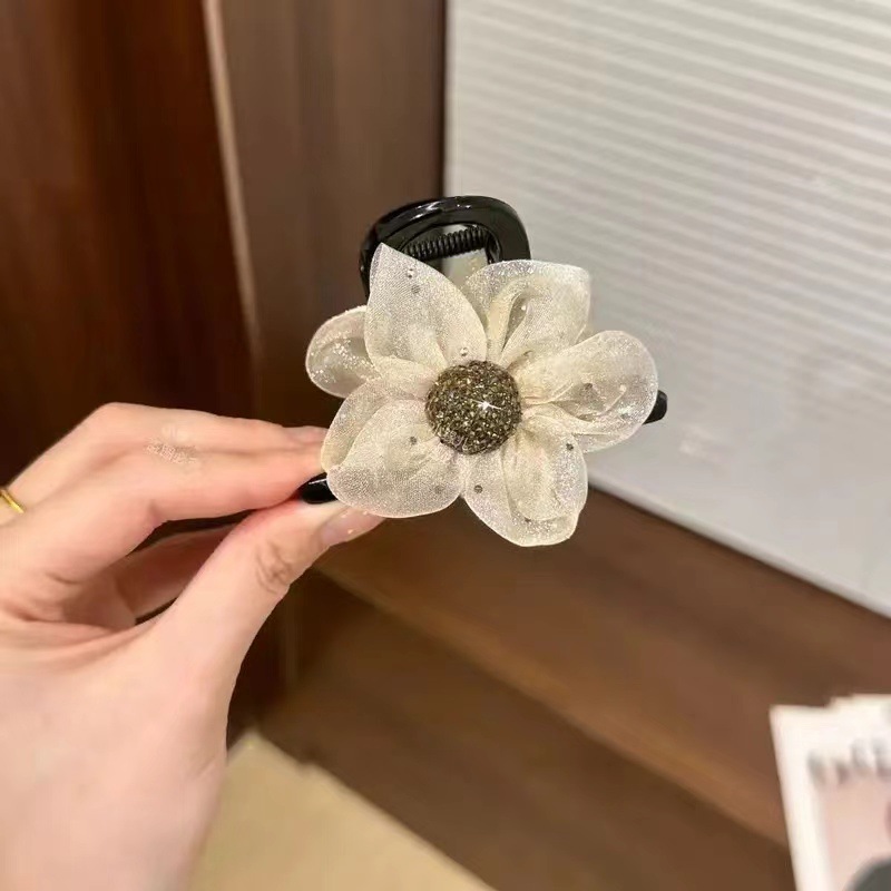 Women's Gender Flowers Design Simple Style, Classic Style Style Simple Style Classic Style Women's Plumeria Plastic Gauze Flowers Hair Claws