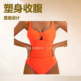 连体泳衣;比基尼