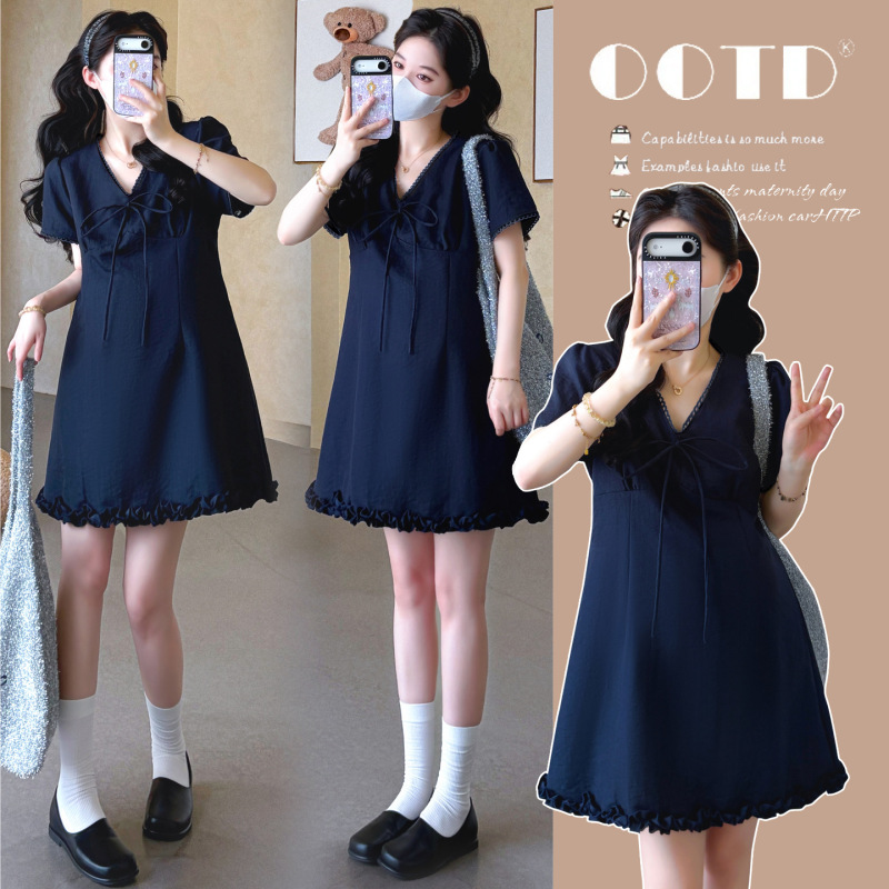2026 New Summer Style Loose and Simple Lace-Up French-Style V-Neck Elegant and High-End Slimming Maternity Dress