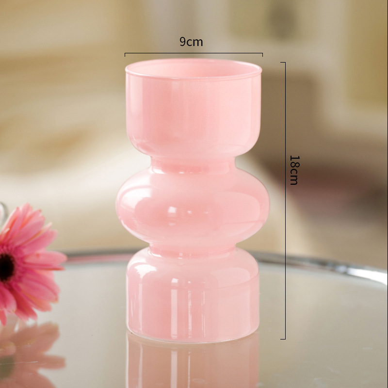 Vaso de porcelana medieval francés rosa